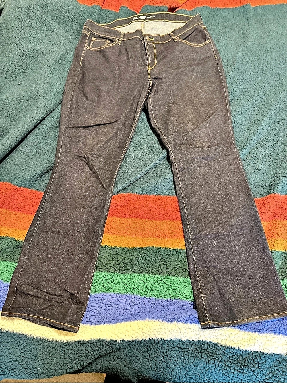 Old Navy Boot-Cut Jeans Black Waist 18